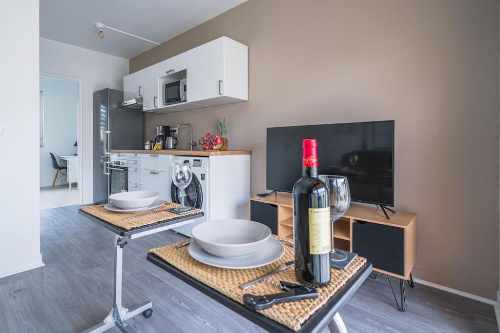 Le Lotus - Self Checkin - 20Min From Paris - Free Parking Around Apartman Drancy Kültér fotó