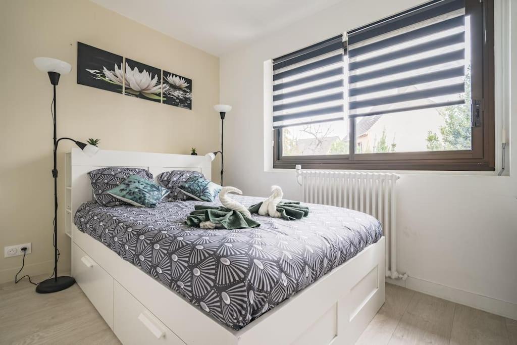 Le Lotus - Self Checkin - 20Min From Paris - Free Parking Around Apartman Drancy Kültér fotó